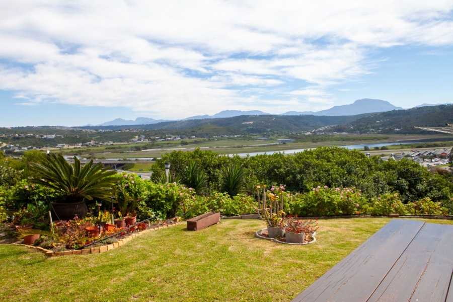 4 Bedroom Property for Sale in Southern Cross Western Cape